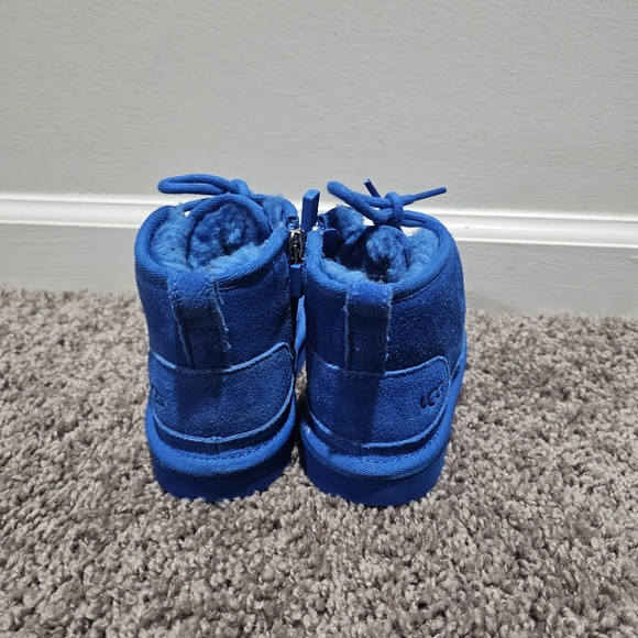 UGGS Blue Neumel Kids Boots Size 10 Toddler - Picture 5 of 10